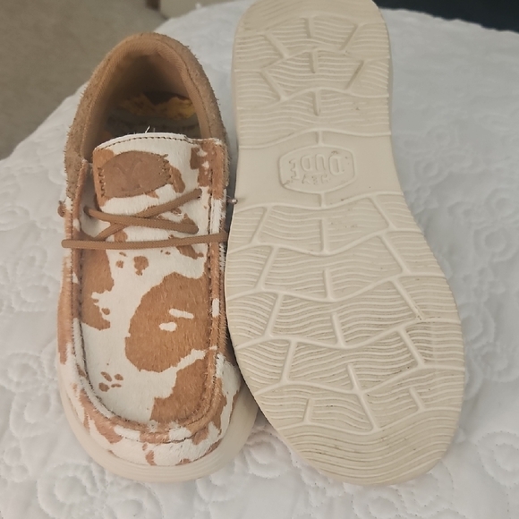 Hey Dude White and Brown Flats with Suede-Like Comfort - Picture 3 of 6